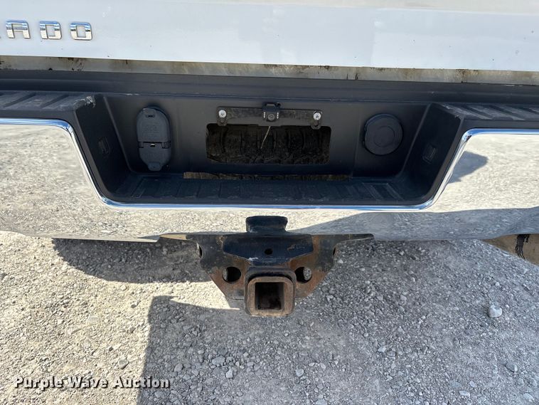 image for item DU1394 2015 Chevrolet Silverado 2500HD Crew Cab pickup truck