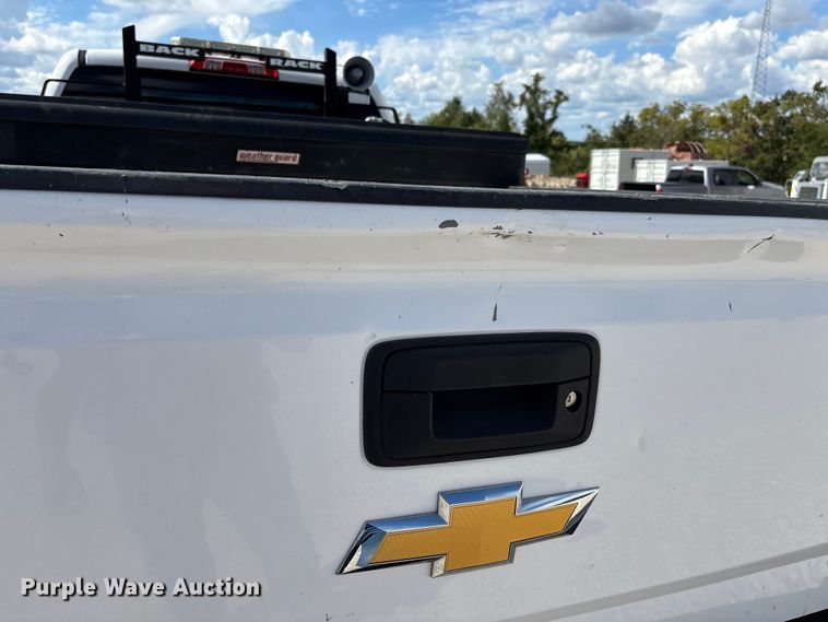 image for item DU1394 2015 Chevrolet Silverado 2500HD Crew Cab pickup truck