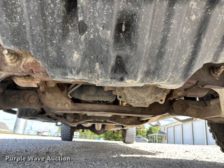 image for item DU1394 2015 Chevrolet Silverado 2500HD Crew Cab pickup truck