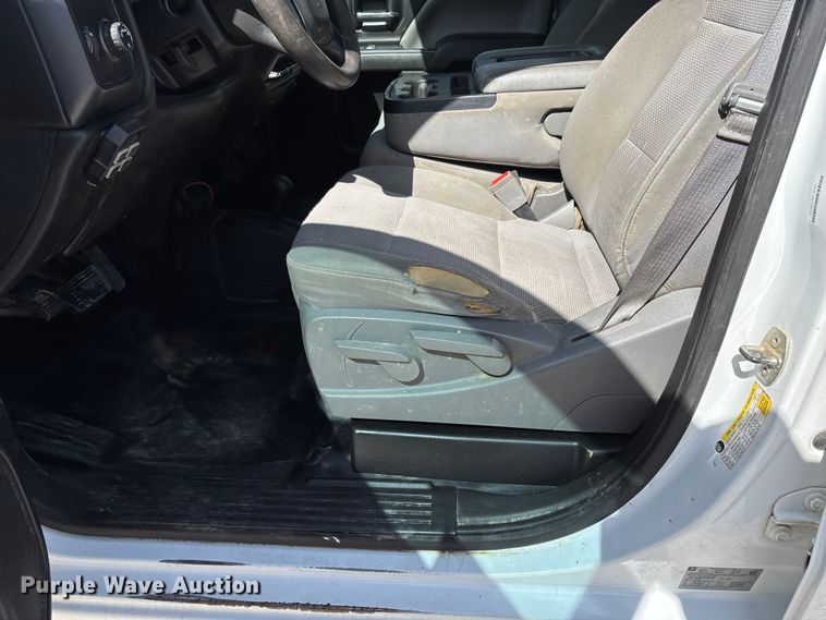 image for item DU1394 2015 Chevrolet Silverado 2500HD Crew Cab pickup truck