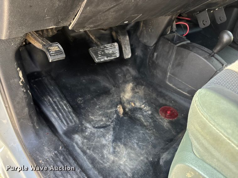 image for item DU1394 2015 Chevrolet Silverado 2500HD Crew Cab pickup truck