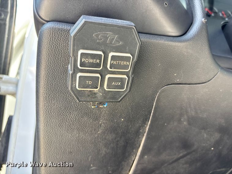 image for item DU1394 2015 Chevrolet Silverado 2500HD Crew Cab pickup truck