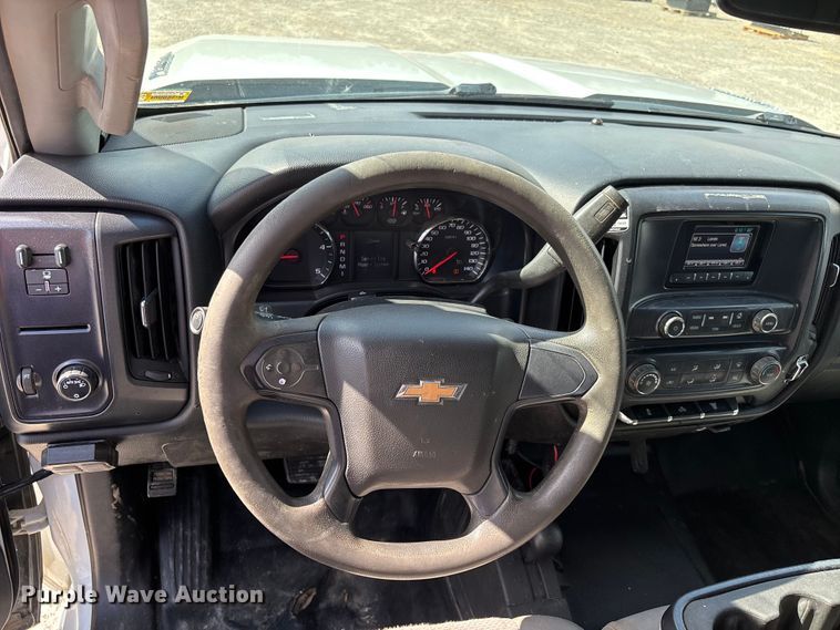 image for item DU1394 2015 Chevrolet Silverado 2500HD Crew Cab pickup truck