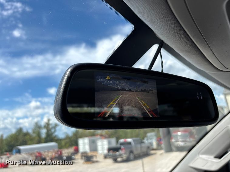 image for item DU1394 2015 Chevrolet Silverado 2500HD Crew Cab pickup truck