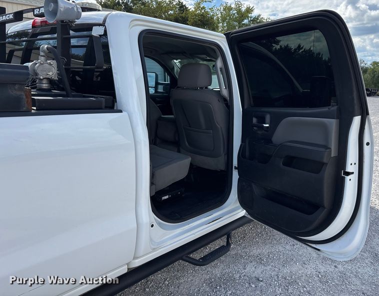 image for item DU1394 2015 Chevrolet Silverado 2500HD Crew Cab pickup truck