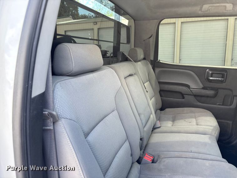 image for item DU1394 2015 Chevrolet Silverado 2500HD Crew Cab pickup truck