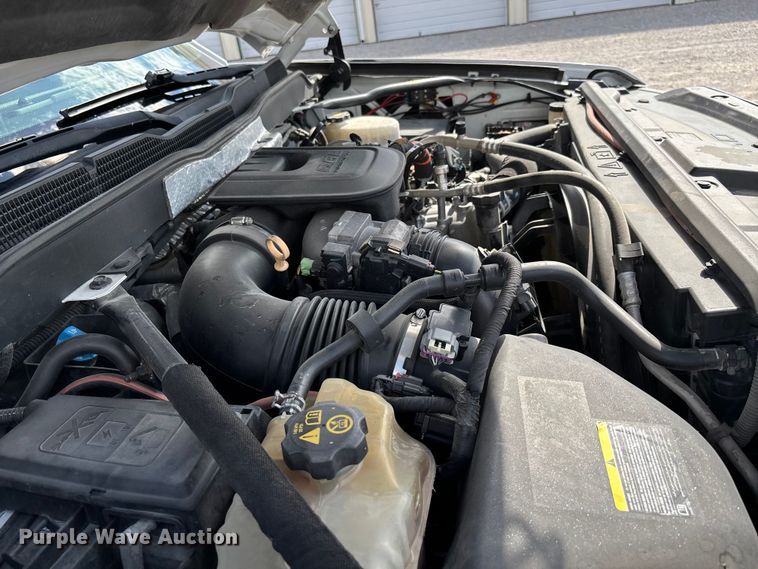 image for item DU1394 2015 Chevrolet Silverado 2500HD Crew Cab pickup truck