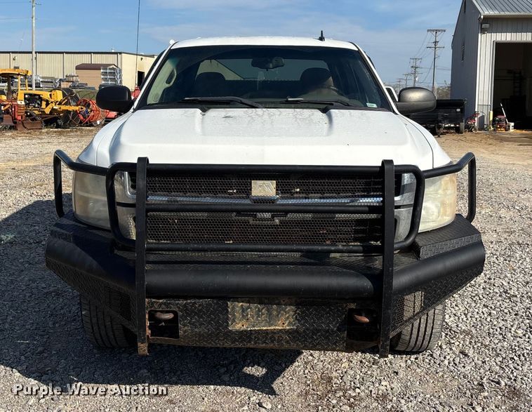 image for item DU1423 2008 Chevrolet Silverado 2500HD Crew Cab pickup truck