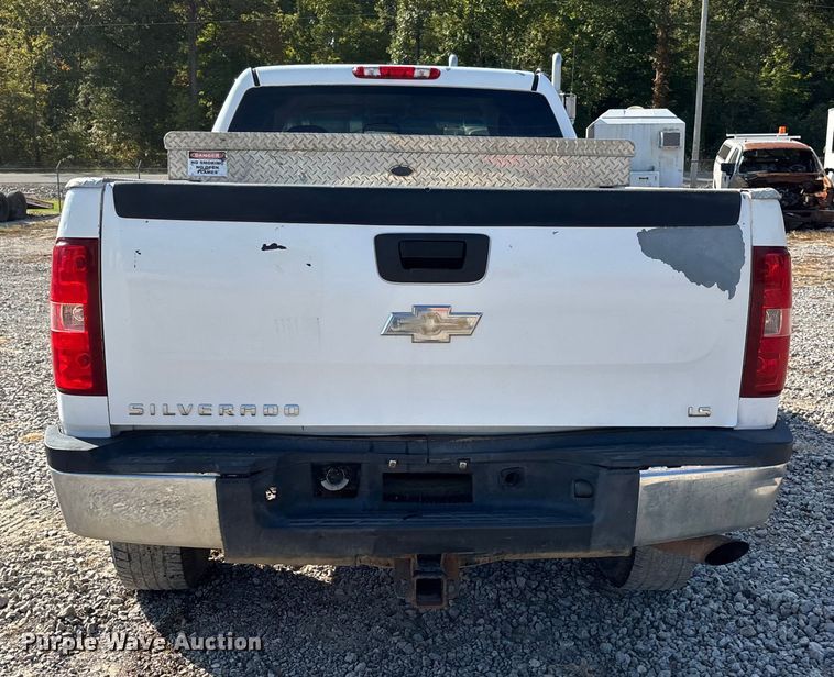 image for item DU1423 2008 Chevrolet Silverado 2500HD Crew Cab pickup truck