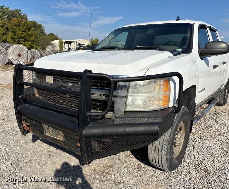 image for item DU1423 2008 Chevrolet Silverado 2500HD Crew Cab pickup truck