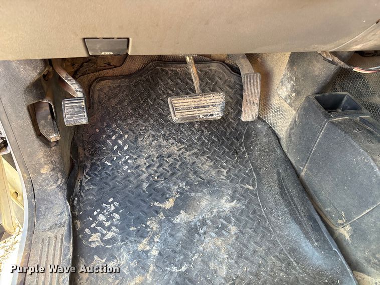 image for item DU1423 2008 Chevrolet Silverado 2500HD Crew Cab pickup truck