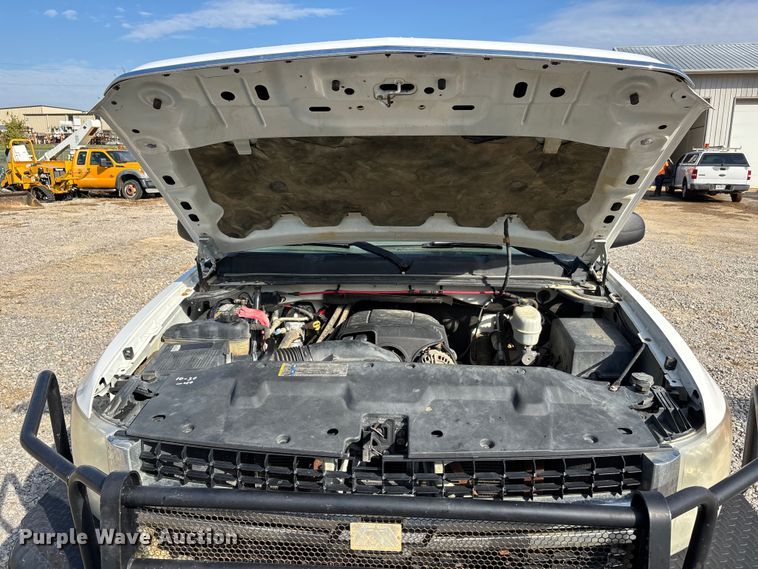 image for item DU1423 2008 Chevrolet Silverado 2500HD Crew Cab pickup truck