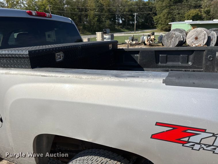 image for item DU1424 2007 Chevrolet Silverado 2500HD Crew Cab pickup truck