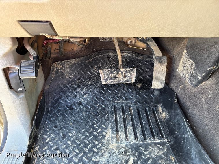 image for item DU1424 2007 Chevrolet Silverado 2500HD Crew Cab pickup truck