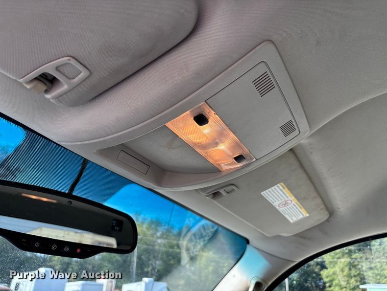 image for item DU1424 2007 Chevrolet Silverado 2500HD Crew Cab pickup truck