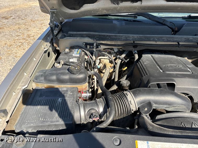 image for item DU1424 2007 Chevrolet Silverado 2500HD Crew Cab pickup truck