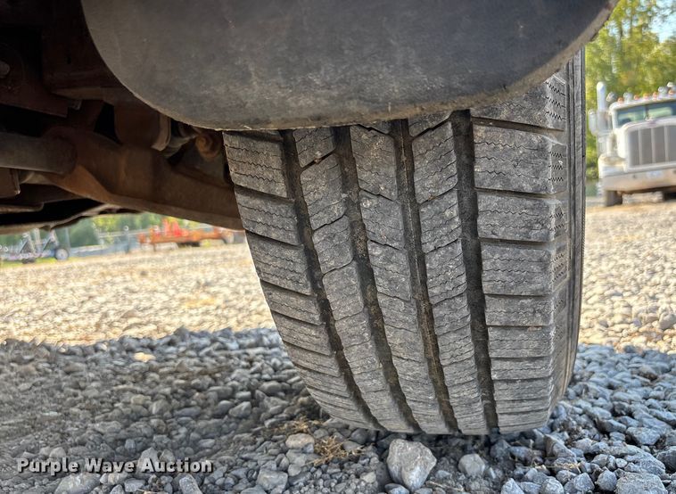 image for item DU1424 2007 Chevrolet Silverado 2500HD Crew Cab pickup truck