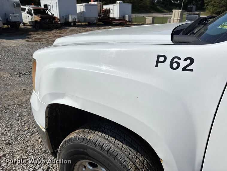 image for item DU1425 2009 GMC Sierra 2500HD Ext. Cab pickup truck