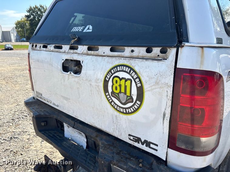 image for item DU1425 2009 GMC Sierra 2500HD Ext. Cab pickup truck
