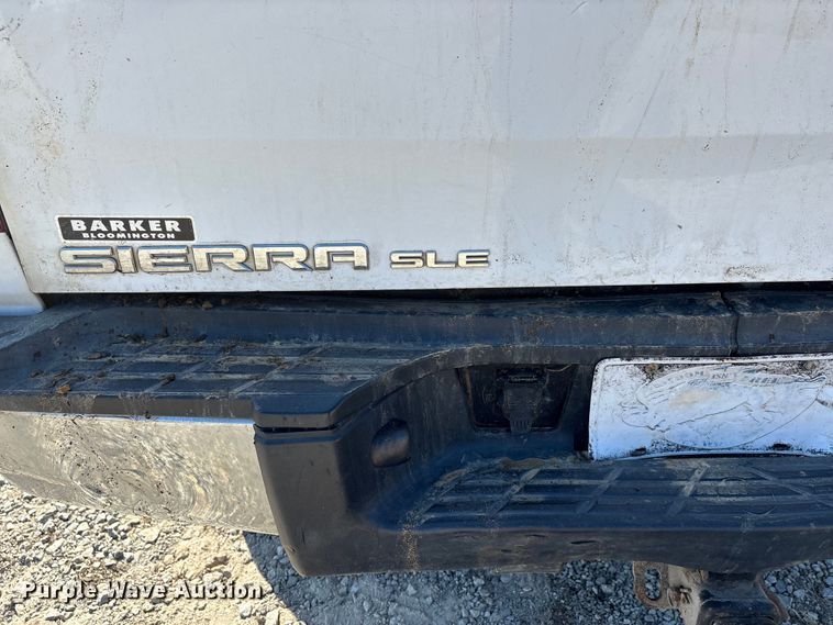 image for item DU1425 2009 GMC Sierra 2500HD Ext. Cab pickup truck