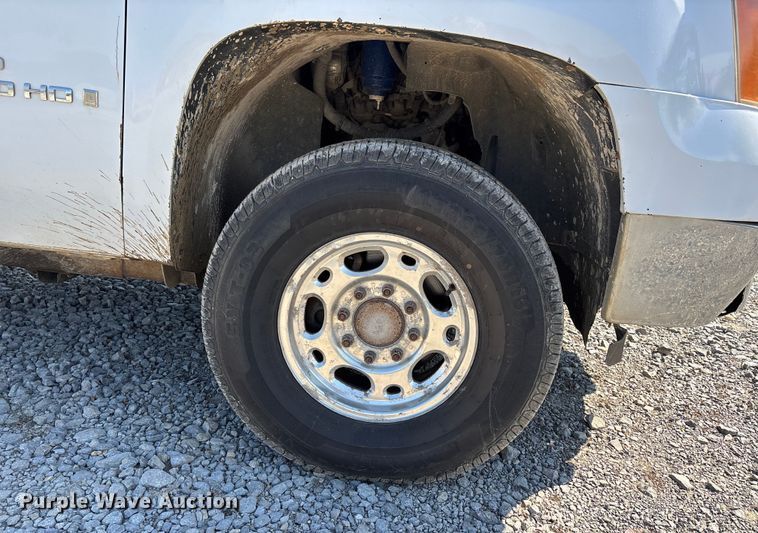 image for item DU1425 2009 GMC Sierra 2500HD Ext. Cab pickup truck