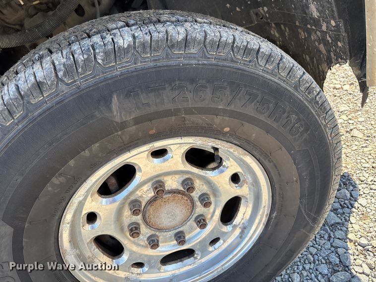 image for item DU1425 2009 GMC Sierra 2500HD Ext. Cab pickup truck