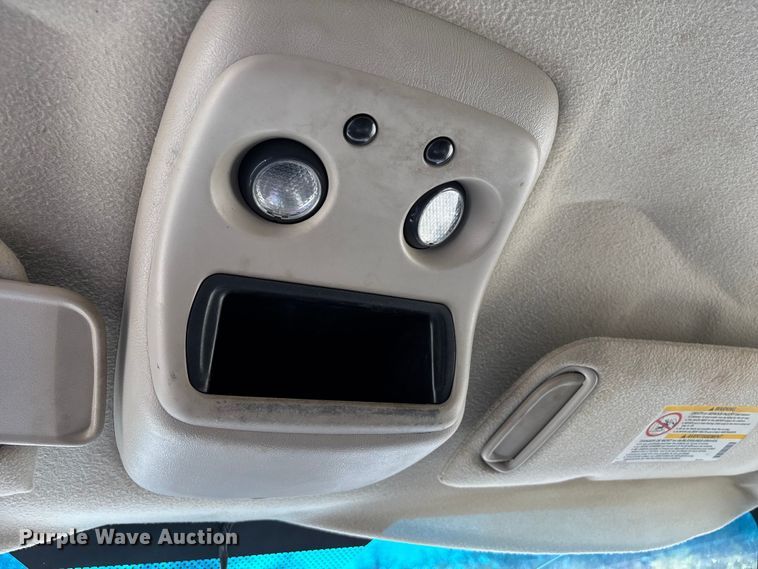 image for item DU1426 2004 Chevrolet Silverado 2500HD Ext. Cab pickup truck