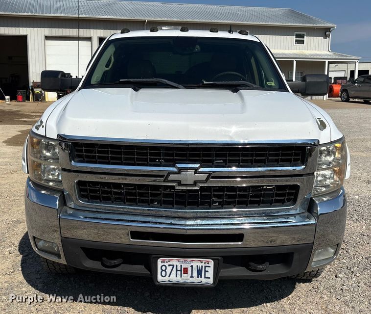 image for item DU1428 2007 Chevrolet Silverado 2500HD Ext. Cab pickup truck