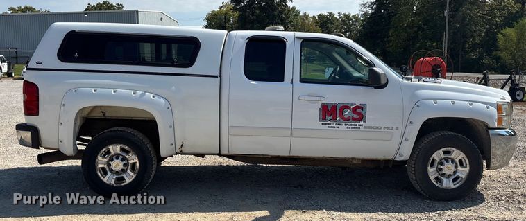 image for item DU1428 2007 Chevrolet Silverado 2500HD Ext. Cab pickup truck
