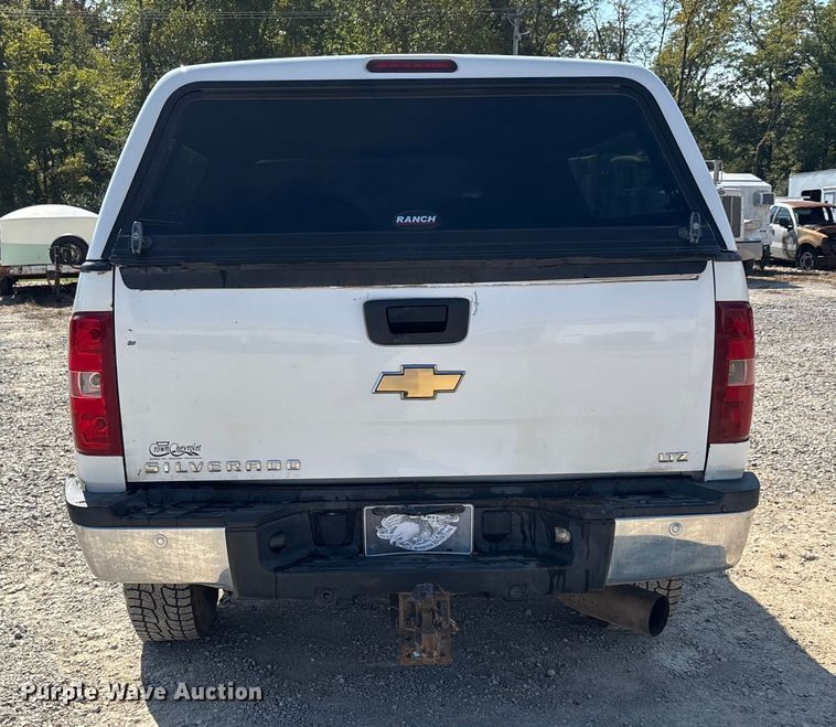 image for item DU1428 2007 Chevrolet Silverado 2500HD Ext. Cab pickup truck