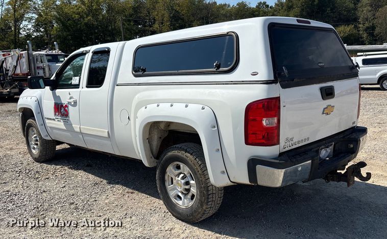 image for item DU1428 2007 Chevrolet Silverado 2500HD Ext. Cab pickup truck