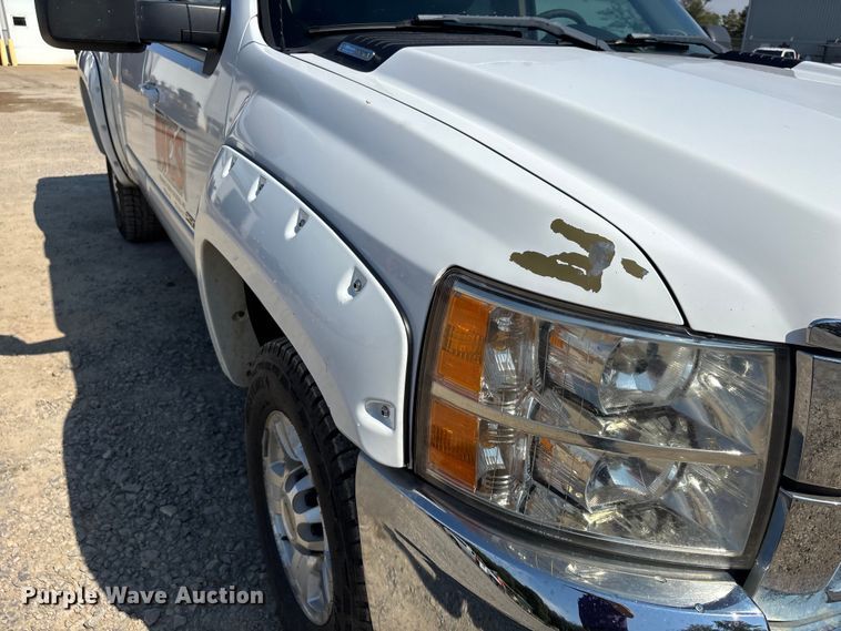 image for item DU1428 2007 Chevrolet Silverado 2500HD Ext. Cab pickup truck