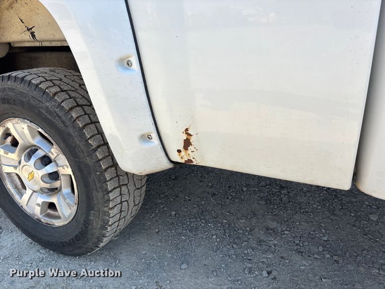 image for item DU1428 2007 Chevrolet Silverado 2500HD Ext. Cab pickup truck