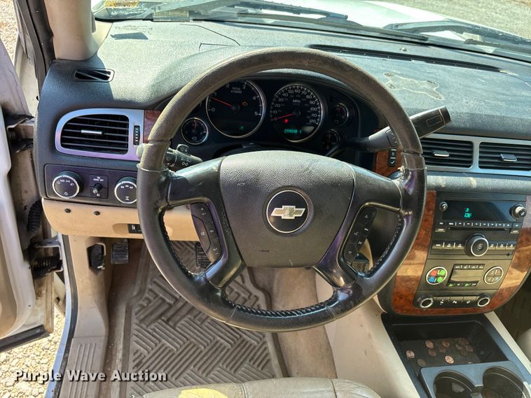 image for item DU1428 2007 Chevrolet Silverado 2500HD Ext. Cab pickup truck