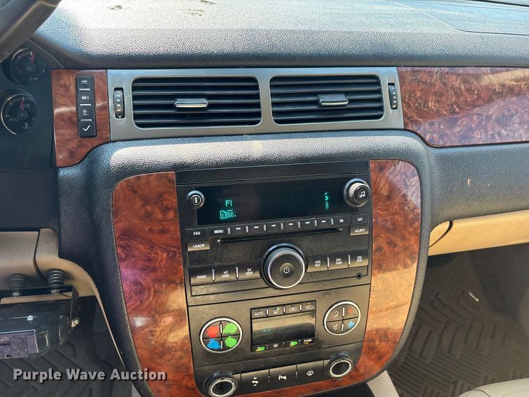 image for item DU1428 2007 Chevrolet Silverado 2500HD Ext. Cab pickup truck