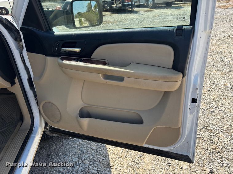 image for item DU1428 2007 Chevrolet Silverado 2500HD Ext. Cab pickup truck