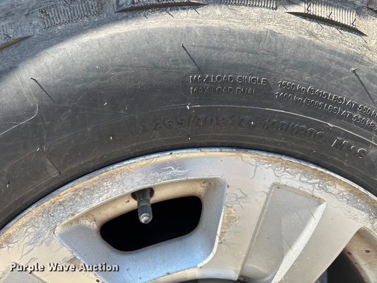 image for item DU1428 2007 Chevrolet Silverado 2500HD Ext. Cab pickup truck