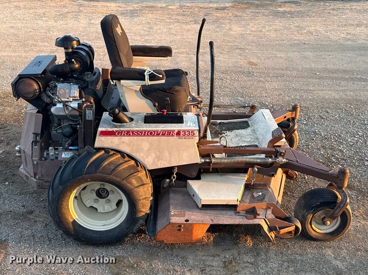image for item DU3517 Grasshopper 335 ZTR lawn mower
