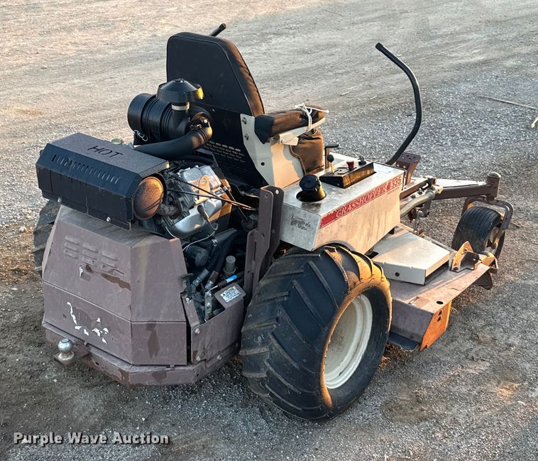 image for item DU3517 Grasshopper 335 ZTR lawn mower