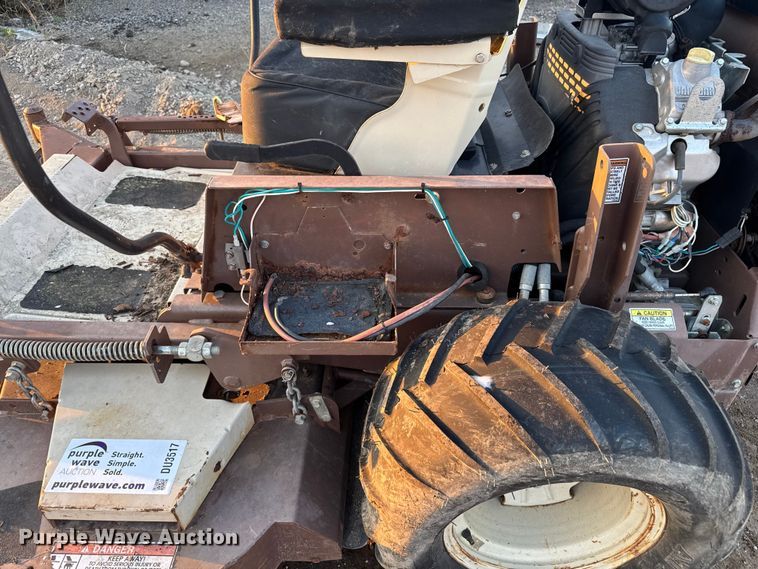 image for item DU3517 Grasshopper 335 ZTR lawn mower