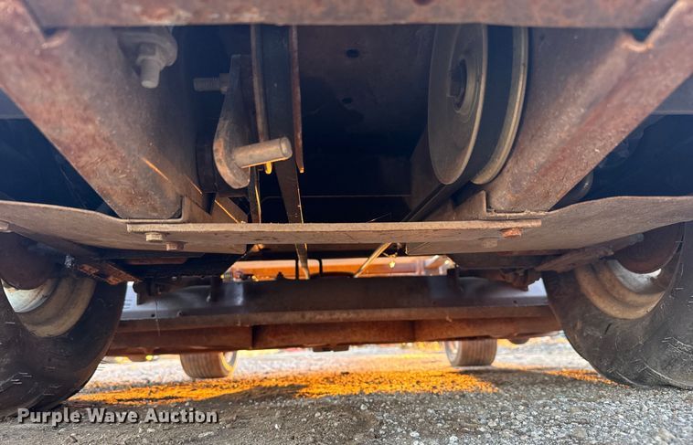 image for item DU3517 Grasshopper 335 ZTR lawn mower