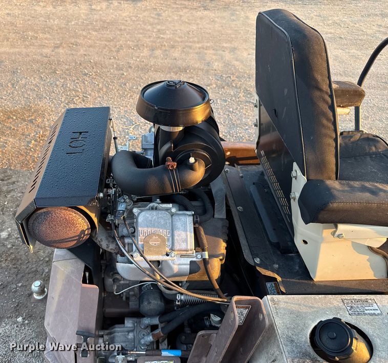 image for item DU3517 Grasshopper 335 ZTR lawn mower