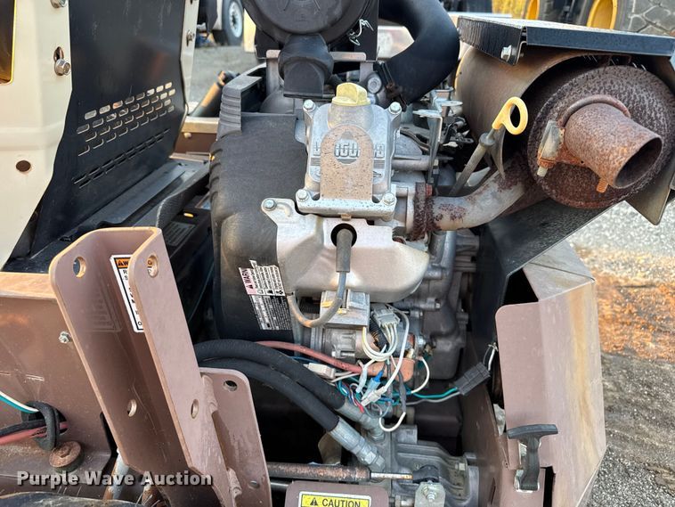 image for item DU3517 Grasshopper 335 ZTR lawn mower