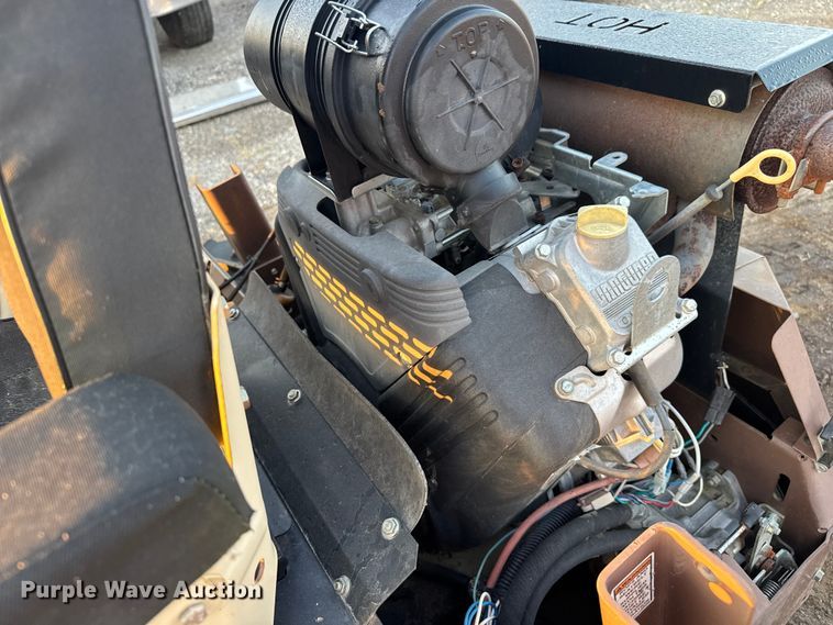 image for item DU3517 Grasshopper 335 ZTR lawn mower