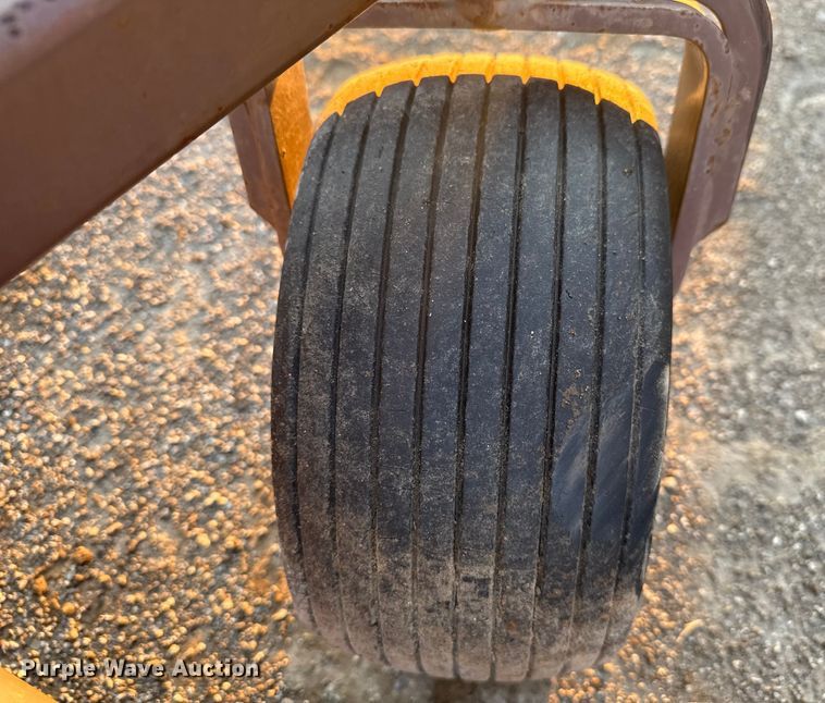 image for item DU3517 Grasshopper 335 ZTR lawn mower