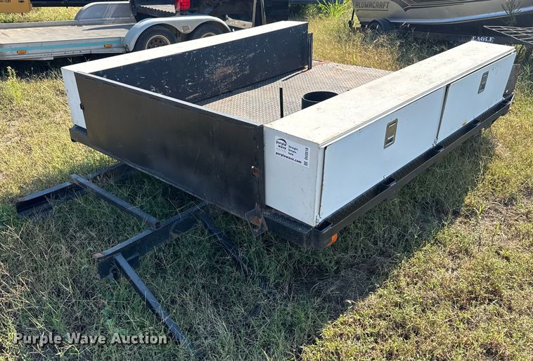 image for item DU3518 Flatbed pickup truck bed