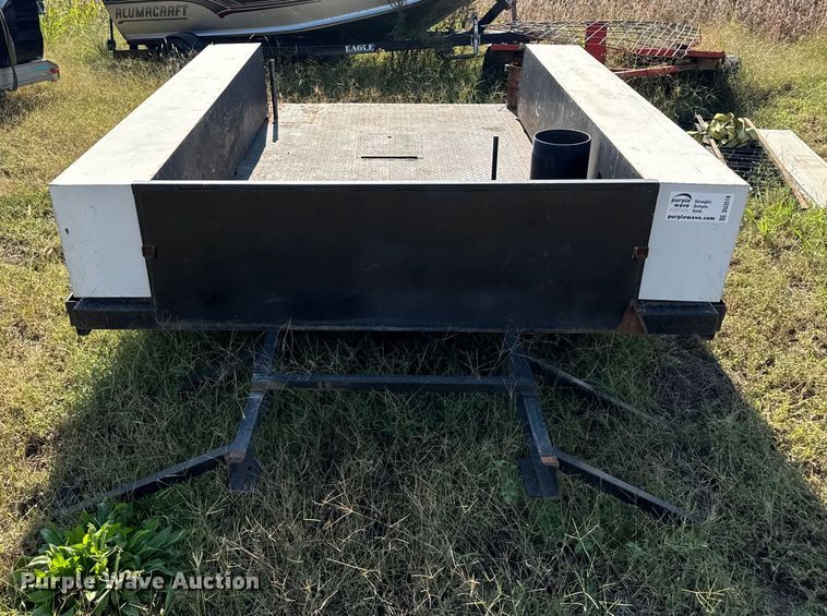 image for item DU3518 Flatbed pickup truck bed