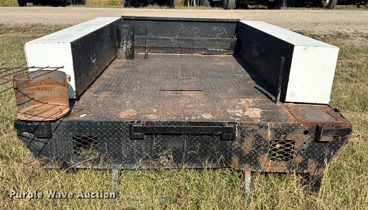 image for item DU3518 Flatbed pickup truck bed