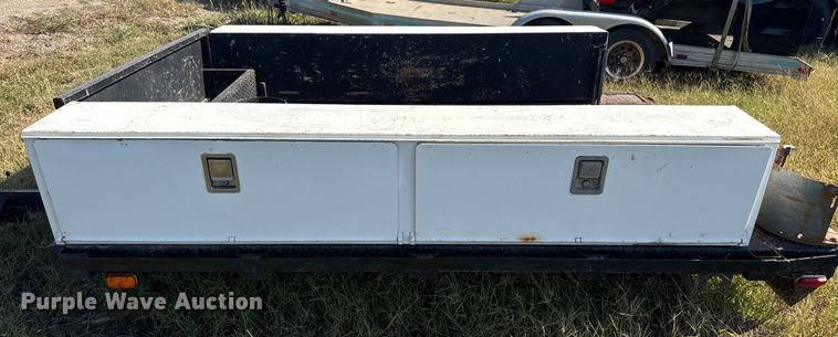image for item DU3518 Flatbed pickup truck bed