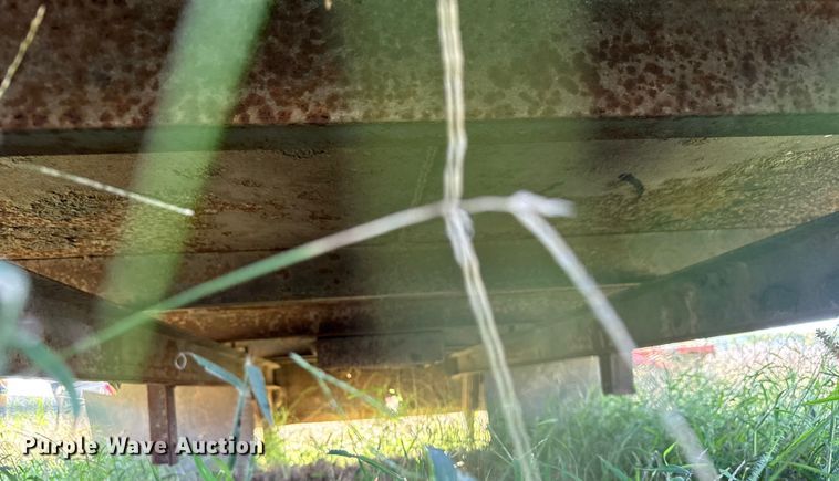 image for item DU3518 Flatbed pickup truck bed